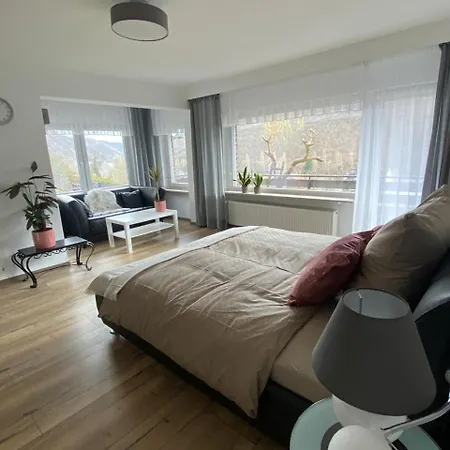 Mit Moselblick * Klotten