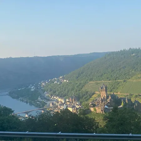 Mit Moselblick *