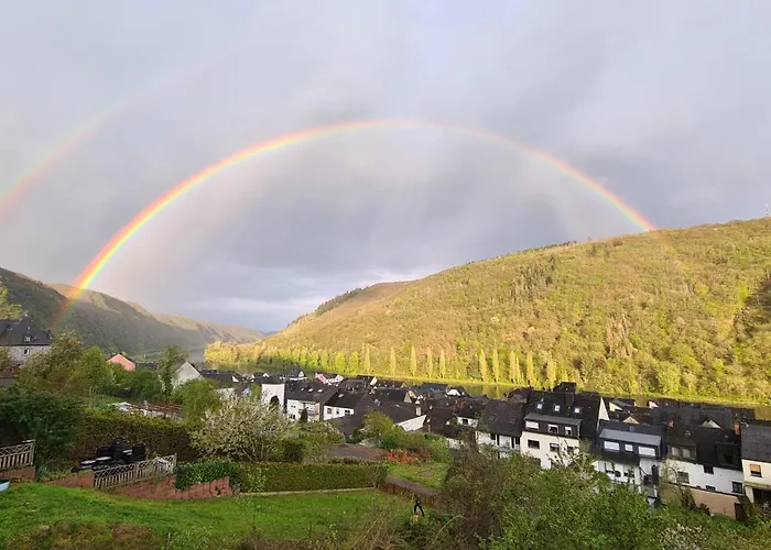 Mit Moselblick * קלוטן